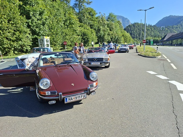 R10